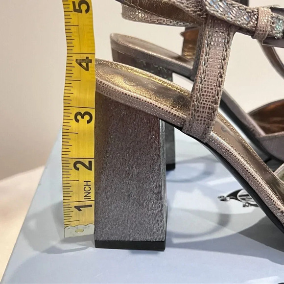 Lanvin Womens Aged Silver Platform Heels 8.5B Chunky T Strap Goatskin Metal - Picture 12 of 12